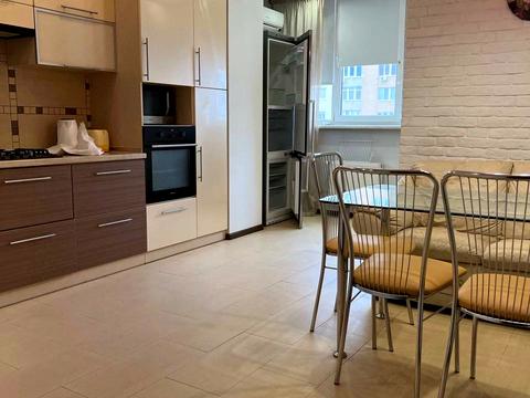 квартира за адресою Зоопаркова вул., 6