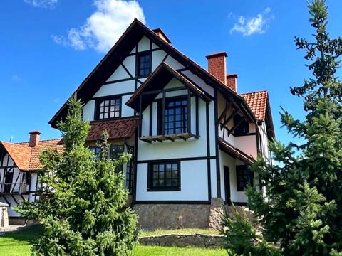 будинок за адресою Центральна