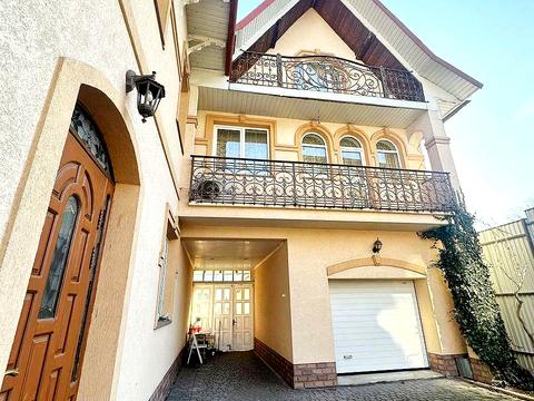 будинок за адресою Молодіжна вул., 43Б
