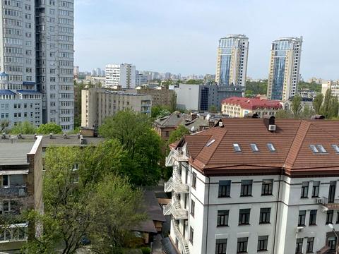 квартира по адресу Кирилло-Мефодиевская ул., 2