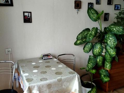 комната по адресу Гонгадзе Георгия просп. (Советской Украины), 18