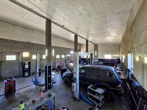 комерційна за адресою Трункіна вул., 22