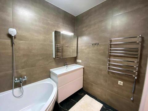 квартира за адресою Причальна вул., 14