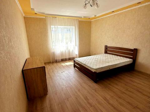 квартира за адресою Романа Андріюка, 7