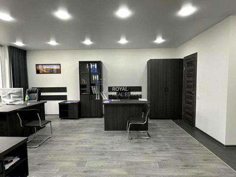 комерційна за адресою Любомира Гузара просп. (Космонавта Комарова), 11