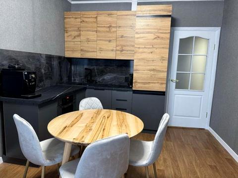 квартира за адресою Софії Русової вул., 3