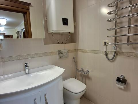 квартира за адресою Миколи Бажана просп., 1-А