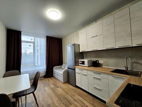 квартира за адресою Любомира Гузара просп. (Космонавта Комарова), 19-Б