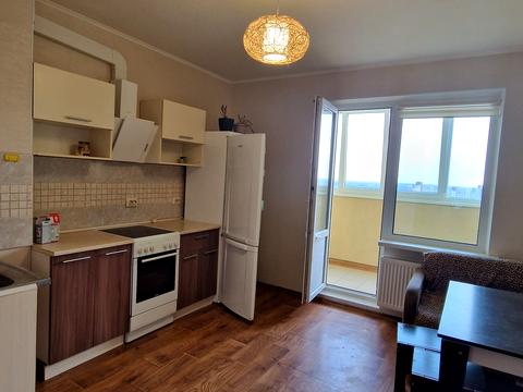 квартира за адресою Академіка Глушкова просп., 9-Є