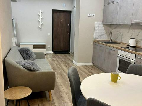 квартира за адресою Ревуцького вул., 40-В