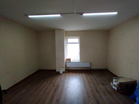 комерційна за адресою Ужгород, Сергія Мартина вул., 4
