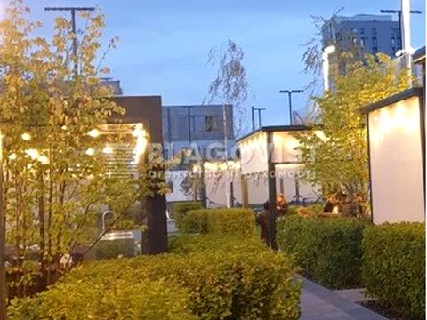 комерційна за адресою Салютна вул., 2к6