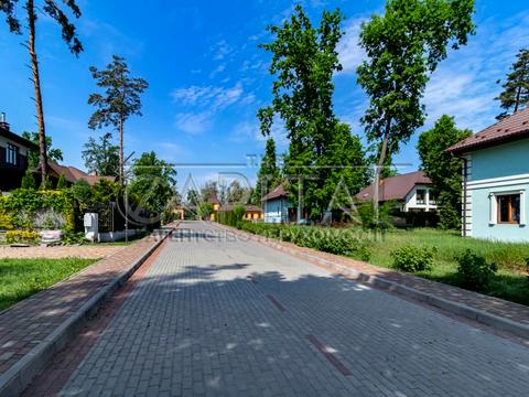 будинок за адресою Дачна