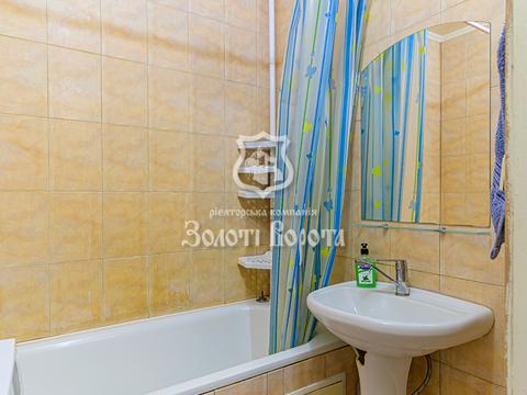 квартира за адресою Володимира Висоцького бульв., 6