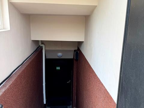 комерційна за адресою Володимира Моссаковського вул. (Клари Цеткін), 30