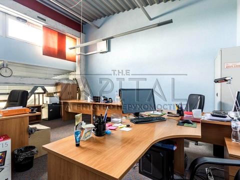 коммерческая по адресу Дегтяревская ул., 33Б