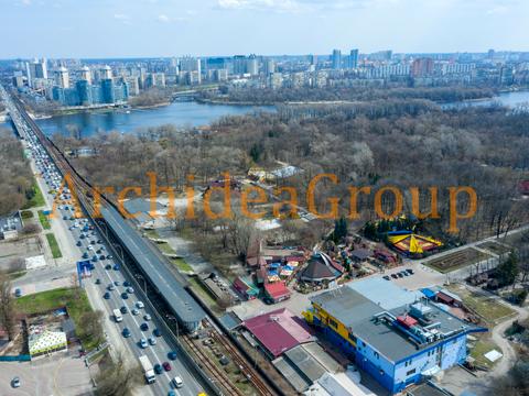 комерційна за адресою проспект Броварський, 18Г