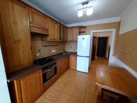 квартира за адресою Зоряна вул., 18