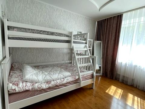 квартира за адресою Космічна вул., 3-А