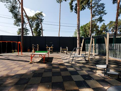 дом по адресу вул. Коновальця, 49