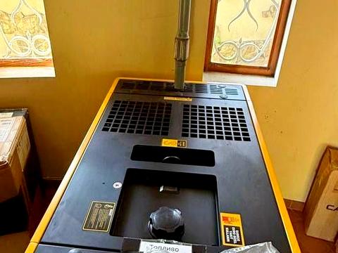 будинок за адресою Дніпробудівська вул.