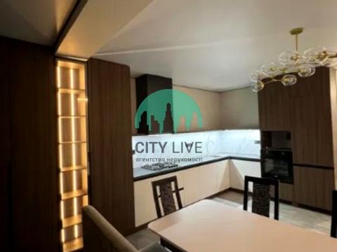 квартира за адресою Степана Бандери вул., 79