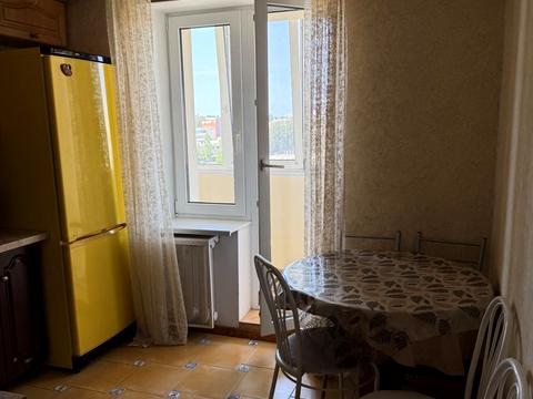 квартира за адресою Олександра Довженка вул., 14