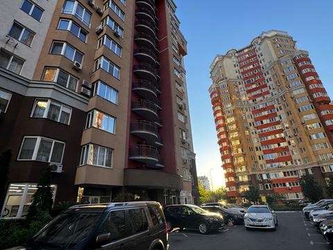 квартира за адресою Василя Симоненка вул., 5-А