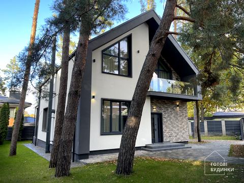 будинок за адресою Квітнева вул.
