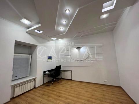 коммерческая по адресу Панаса Мирного ул., 1