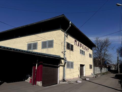 паркомісце за адресою Мандриківська вул., 136