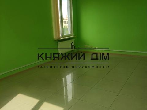 комерційна за адресою Охтирський пров., 3