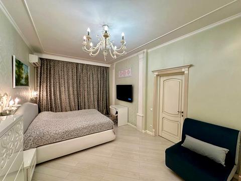 квартира за адресою Дніпровська набережна вул., 14-А