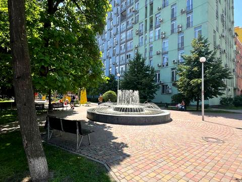 комерційна за адресою Регенераторна вул., 4 к14