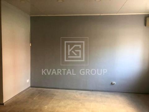 комерційна за адресою Мечникова вул., 10 Б