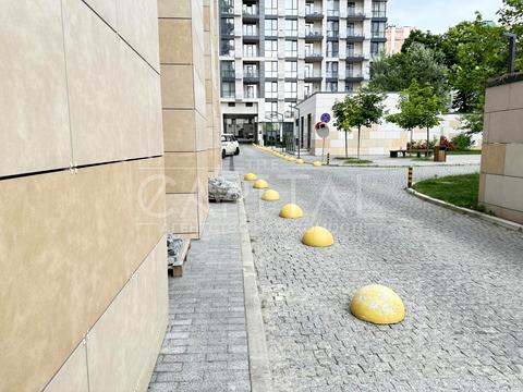 комерційна за адресою Бульварно-Кудрявська вул. (Воровського), 15А