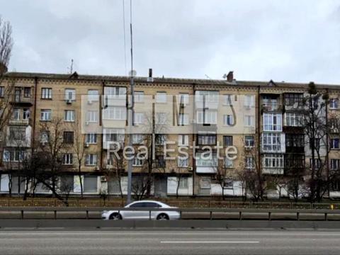 коммерческая по адресу Николая Михновского бульв. (Дружбы Народов), 13