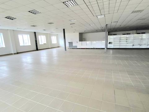 комерційна за адресою Бандери, 75а