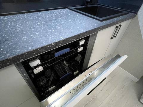 квартира за адресою Набережно-Рибальська вул., 27