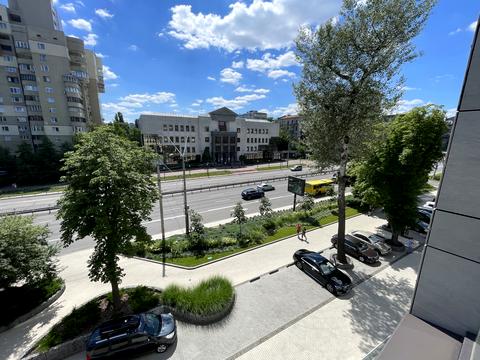 комерційна за адресою Берестейський просп. (Перемоги), 42а