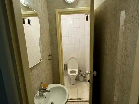 комерційна за адресою Богдана Хмельницького просп. (Героїв Сталінграда), 9