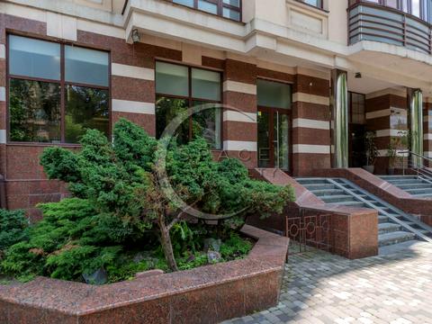 коммерческая по адресу Золотоворотская ул., 13