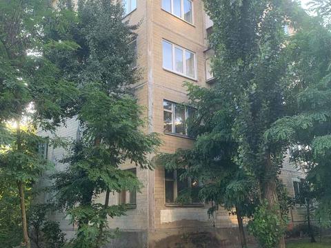 квартира за адресою Братиславська вул., 18-Б