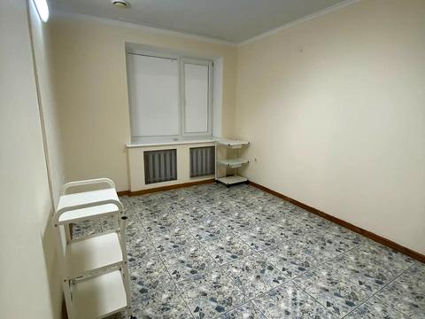 коммерческая по адресу Владимира Ивасюка просп. (Героїв Сталінграду), 20