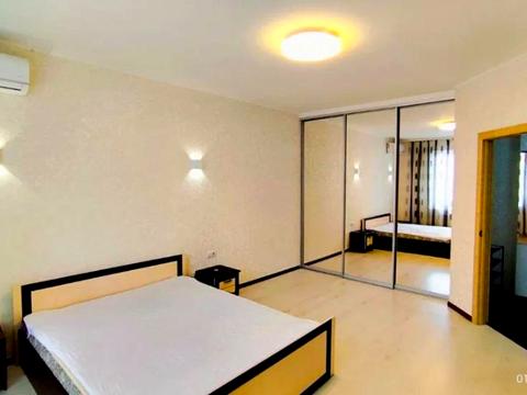 квартира по адресу Небесной Сотни просп. (Маршала Жукова), 11