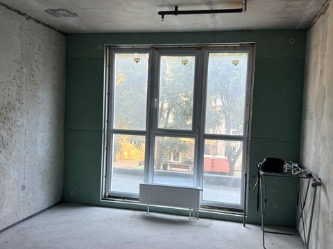 квартира за адресою Літературна вул., 10