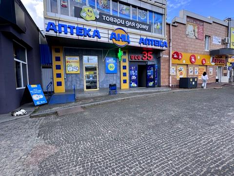 комерційна за адресою Покровська вул., 63