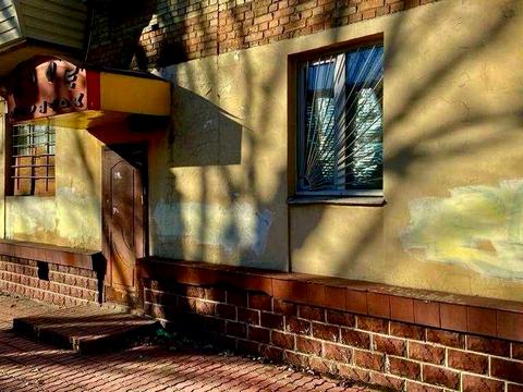 комерційна за адресою Леоніда Каденюка просп. (Юрія Гагаріна), 15
