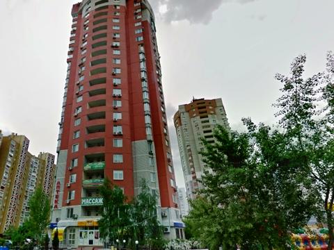 квартира за адресою Анни Ахматової вул., 45