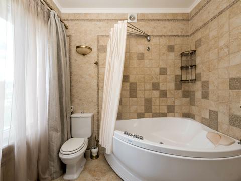 будинок за адресою Озерна, 2